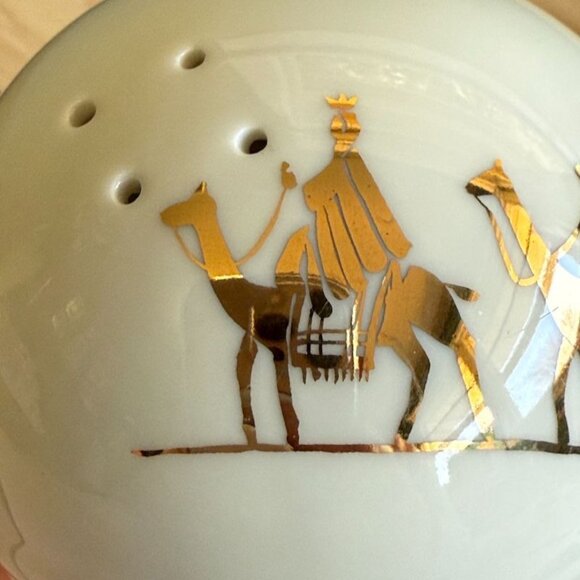 2 Vtg 24K Gold Andre Richard Potpourri Christmas Ornaments The Three Kings Japan - Picture 9 of 9